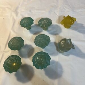 Hard Plastic Or Resin Knobs For Child's Dresser 6lions An Elephant And A Giraffe